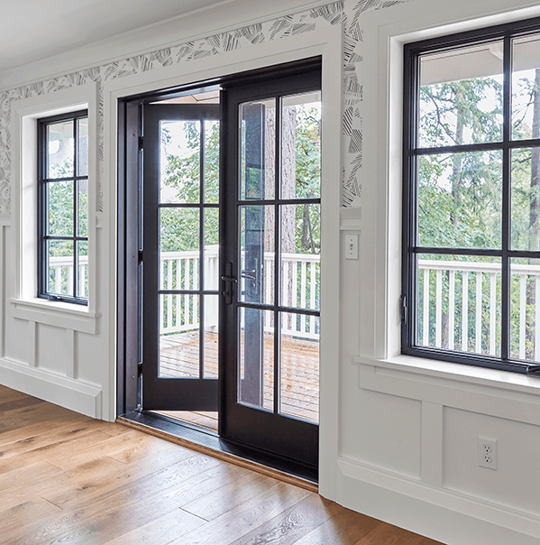 C650_Ultra_ OutSwing_ Casement_Emily_Henderson_Portland_Traditional_Exterior_7