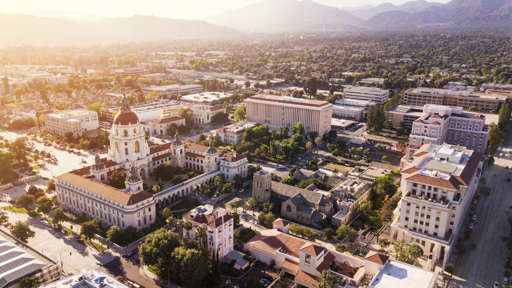 The Best Energy Efficient Windows for Hot Climates in 2026: A Southern California Guide