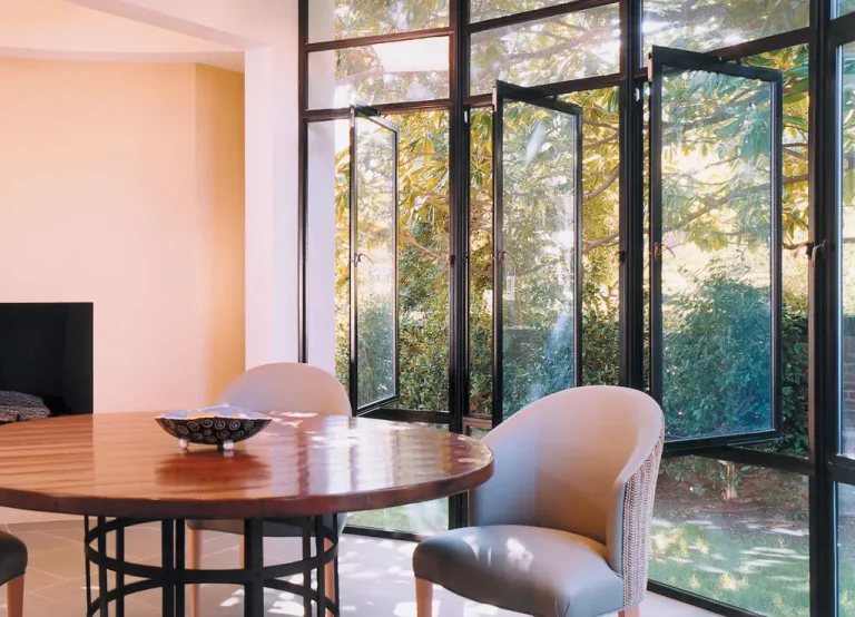 Vertical Pivot windows