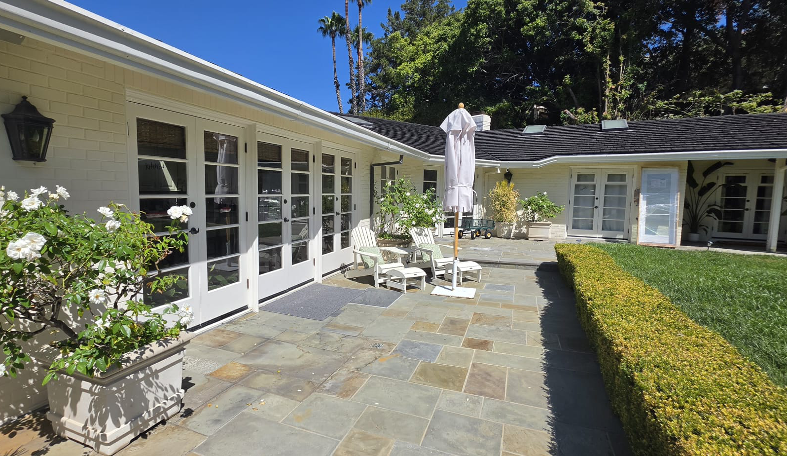 Benedict Canyon Milgard C700 Installation